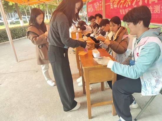 0AB14A2642BEFEA64C5A669DCCD798CC