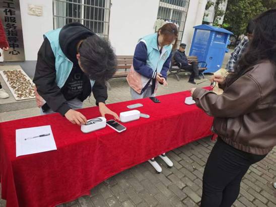 08cdd03053367bac334cf4bbe6c42a7e